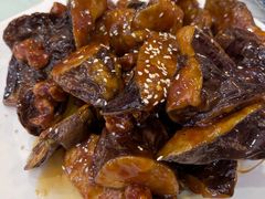 焦糖茄子牛肉粒-桃子餐厅·天津菜(王顶堤总店)