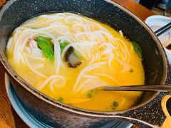 -云海肴·汽锅鸡·云南菜(天山百盛优客店)