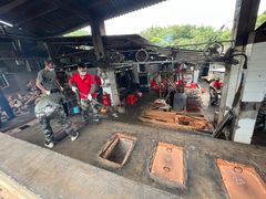 -满記土窑烧鷄波浪山莊