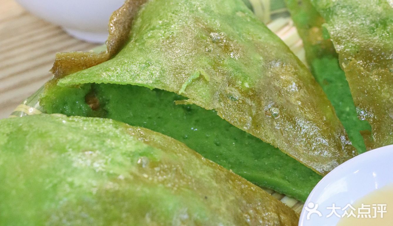 好吃到我了!海南特色美食 香香脆脆的斑斓煎面
