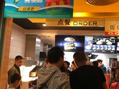 -麦当劳(新世纪环球中心店)