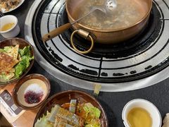 -阿山卓·野生菌火锅·纳西火塘烤肉