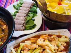 -香巴拉云南餐厅(华莱坞店)