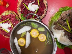 -潮汕·草根牛肉档(上海荟聚城市集市店)