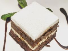 卖火柴的小女孩-花蒲甜品(海信广场店)