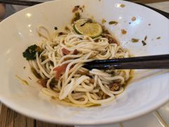 -粉八·云南米线·建水烧烤(常熟路店)