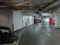 -兴业太古汇·停车场