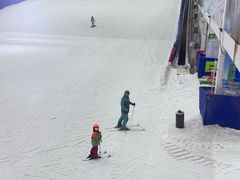 -乔波室内滑雪场