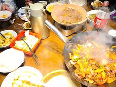 -富正毅三下锅·湘西韵味(天门山索道店)