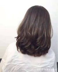 -阿兵荣辉美容理发有限公司