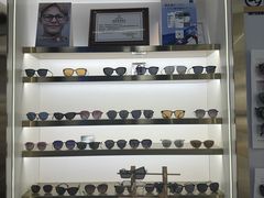 -视野联行眼镜蔡司·依视路官方授权店(顺城店)