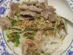 -甘掌门·化州驰名牛杂粉(越秀店)