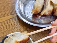 -黄阿姨锅贴大王(万航渡路店)