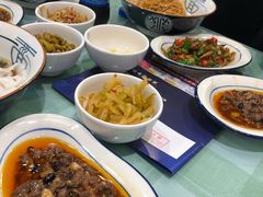 香辣牛肉酱面-刘氏三和面馆