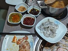 -金滏山·烤肉海鲜火锅自助(襄阳万达店)