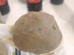 手锤牛肉丸-三头牛·潮汕牛肉生蚝火锅 (夏湾店)