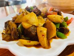 -巍山𤆵肉饵丝