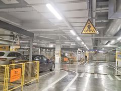 -BFC外滩金融中心停车场