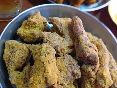 -BHC炸鸡(明洞总店)