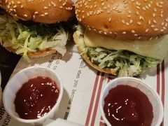 -The Habit Burger Grill 哈比特汉堡(复兴soho店)