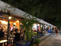 -席娜卡琳火车铁道夜市