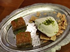 -MADO冰淇淋咖啡馆(淘金店)