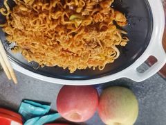 -路边边.炒菜烧烤.音乐餐厅(良乡长虹店)