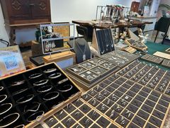 -十八字金·银饰·拼豆·开蚌DIY(魏公芳华里店)