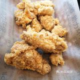 这家店人不算多，店里环境也挺好的