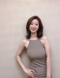 -变画·发型STUDIO
