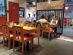 -霸蛮湖南菜·牛肉粉(荣京西街店)