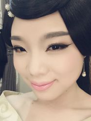 -盘子女人坊古装写真摄影(厦门总店)