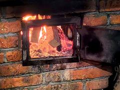 -鱼窝棚柴火铁锅炖(富山屯店)