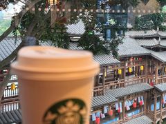 -星巴克(南宁民歌湖店)