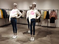-URBAN REVIVO(西安Momopark店)