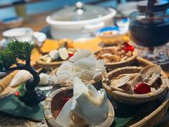 -菌彩云南野生菌火锅(万达广场店)