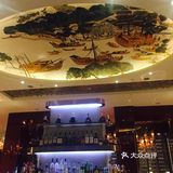 丽人脱袄，移步餐厅露台，如同置身巴黎小酒馆