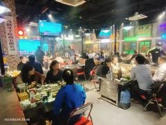 -马路牙子烧烤音乐酒馆(望京店)