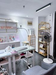 -丫丫NAIL日式自助美甲美睫沙龙