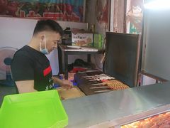 -小魏哥果仁烤面筋