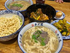 -十二忠手拉面(燎原街店)