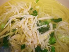 鸡汤银丝面-二孃鸡爪爪(东郊记忆店)