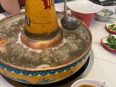 -毛辣果·贵州红酸汤牛肉火锅(西单店)