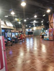 -卡通尼乐园·生日会(烟台永旺店)