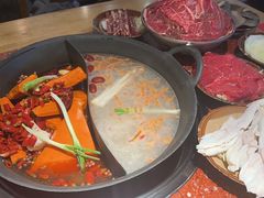 -赵美丽·重庆社区火锅·直营店(火车东站·中豪国际店)