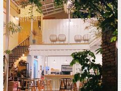 -花苑里咖啡(威远店)