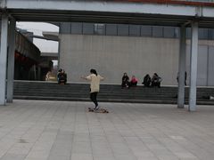 -龙美术馆西岸馆-停车场