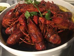 -龙巢盱眙龙虾·牛蛙·烧烤宵夜(八卦岭店)