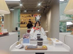 -变画·发型STUDIO