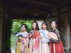 -汉仪华裳汉服旗袍·摄影写真馆(乌镇西栅店)